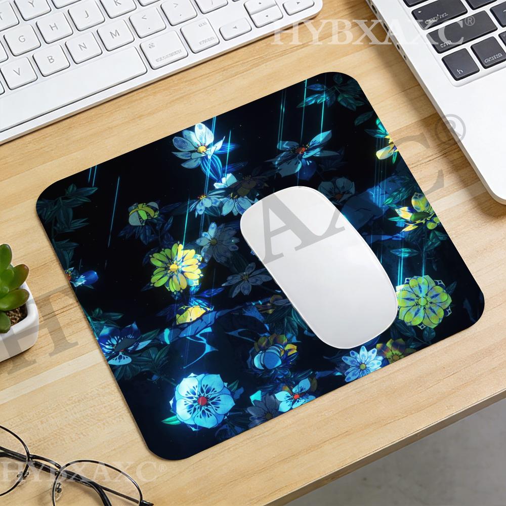 Desk Setup Background - لوحة ماوس بتصميم خلفية مانغا زهرية