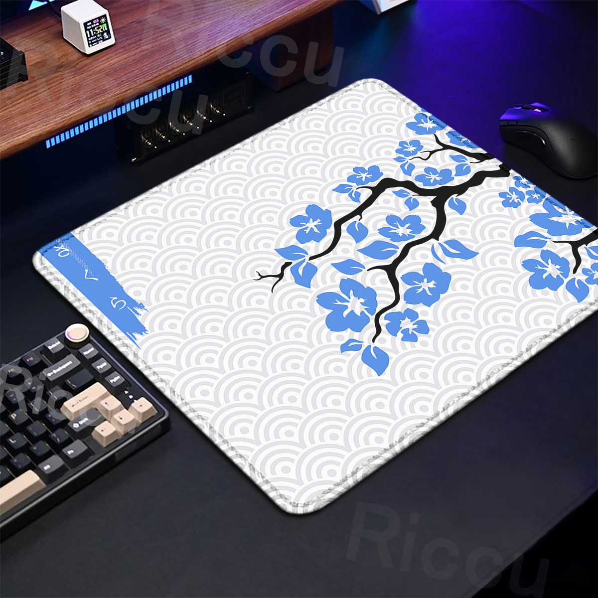 لوحة ماوس أرجوانية لألعاب ساكو - مراجعة Desk Setup Blue وسعره