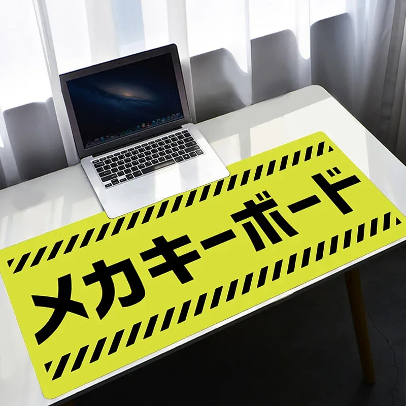 لوحة الماوس بالأبيض والأسود لل - مراجعة Desk Setup Blue وسعره