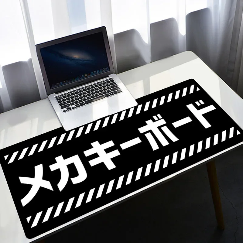 لوحة الماوس بالأبيض والأسود لل - مراجعة Desk Setup Blue وسعره